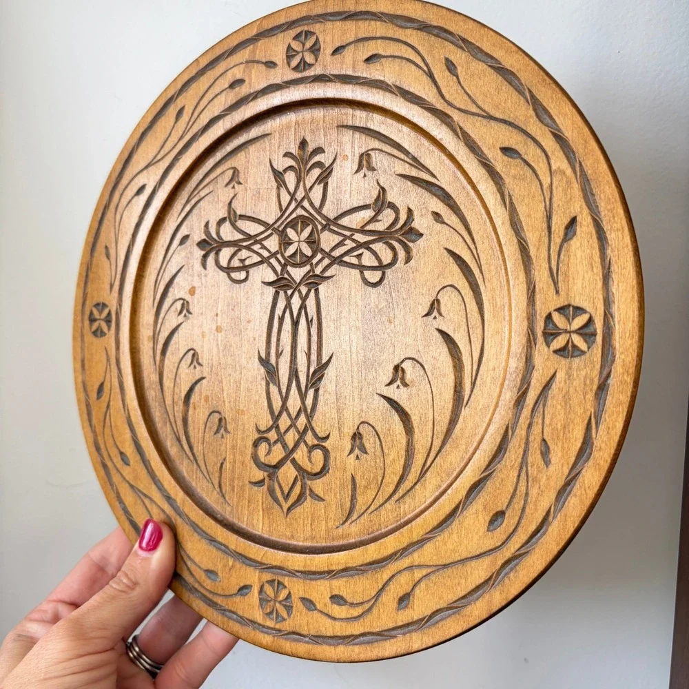 Vintage Alis Woodcrafts Hand Carved Wood Celtic Cross Decorative Plate 9.75